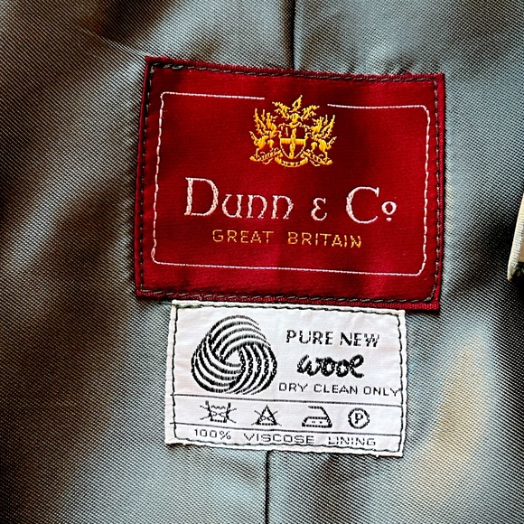 DUNN & CO GREAT BRITAIN…Gorgeous Forest Green Vest 💯 % WOOL - Picture 9 of 10